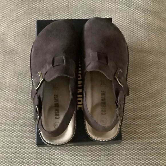 CUSHIONAIRE BROOKLYN SUEDE SLIDES - Picture 2 of 10